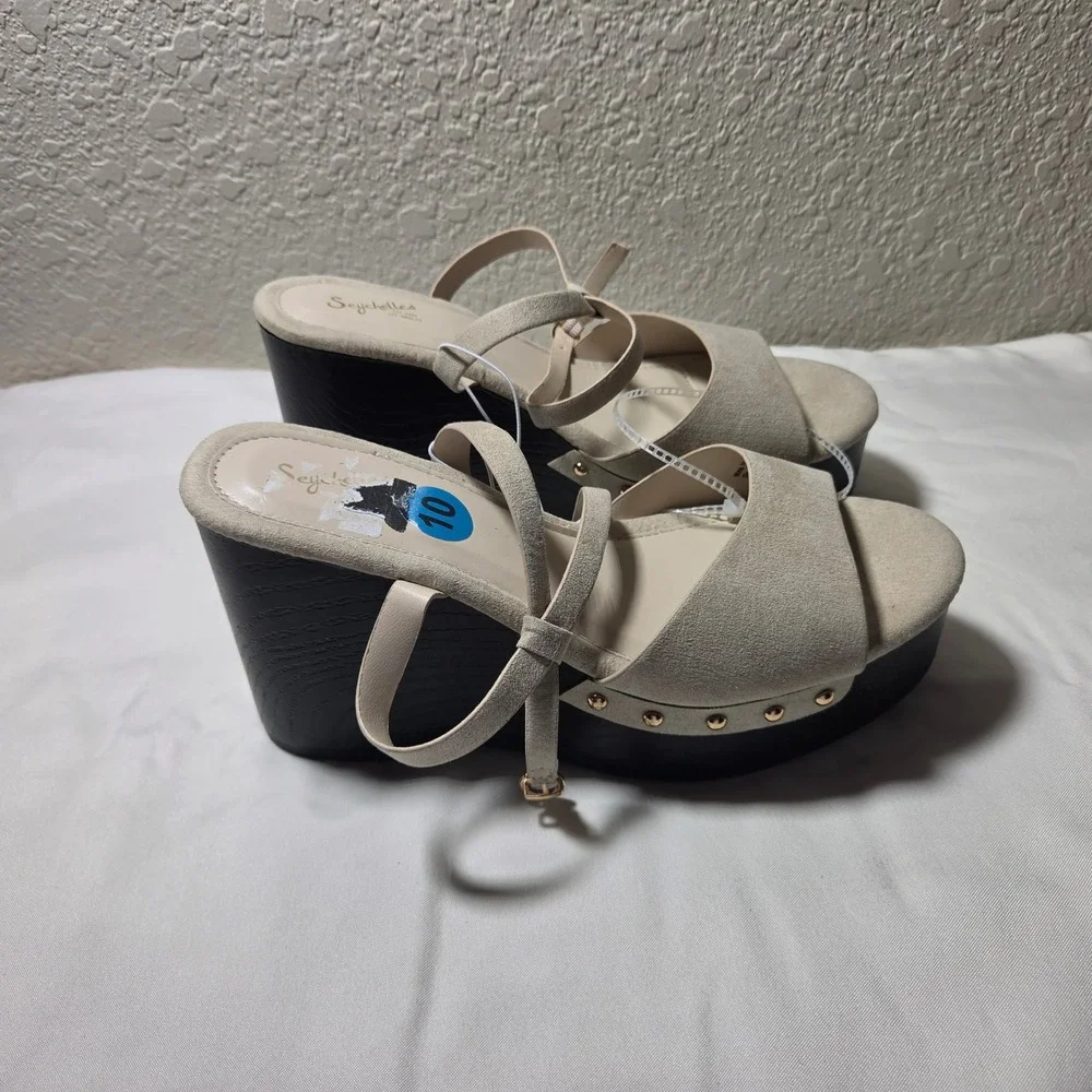 Seychelles platform wedge